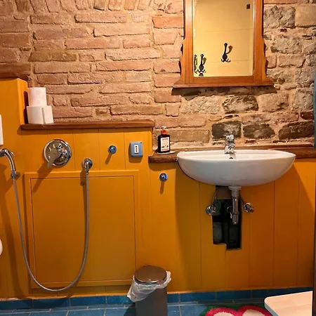 Habitación en casa particular The Reading Cat Retreat Poggio San Marcello